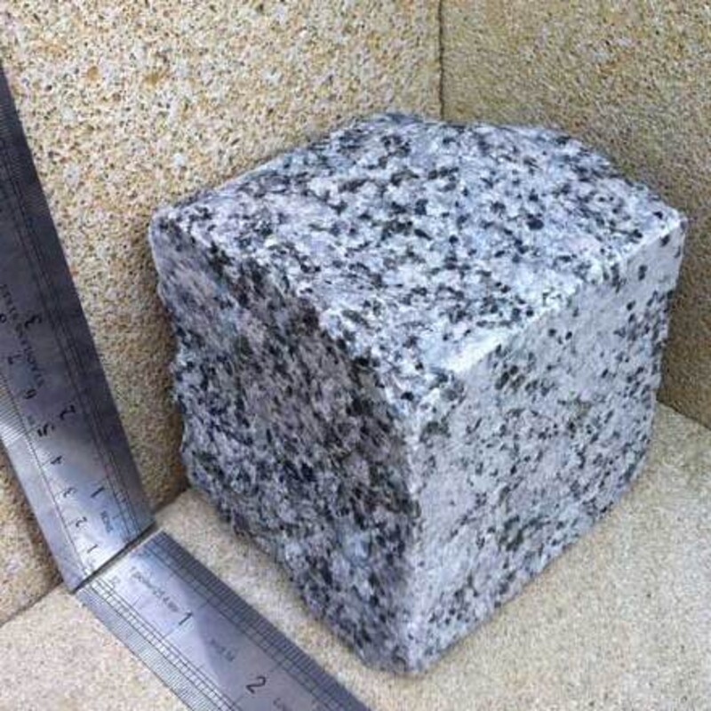 Гранитная брусчатка Возрождение 80*80*80 колотая, м2