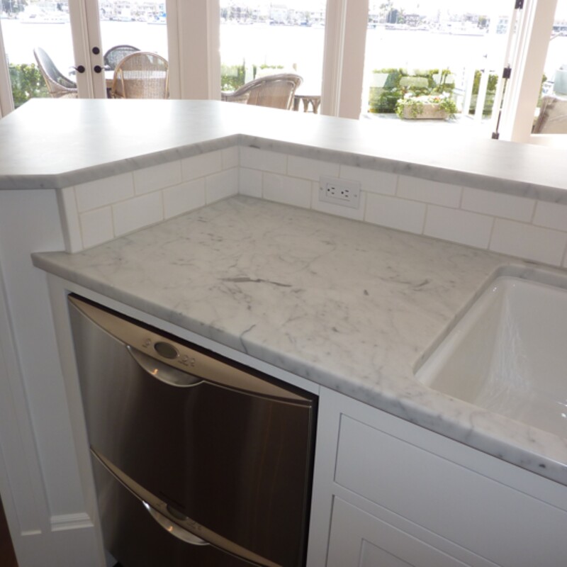 Мраморный слэб BIANCO CARRARA толщина 30 мм, полированный