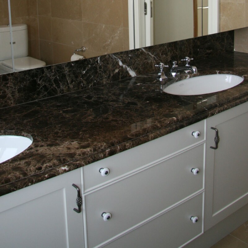 Мраморная столешница EMPERADOR DARK, 1200*600*30