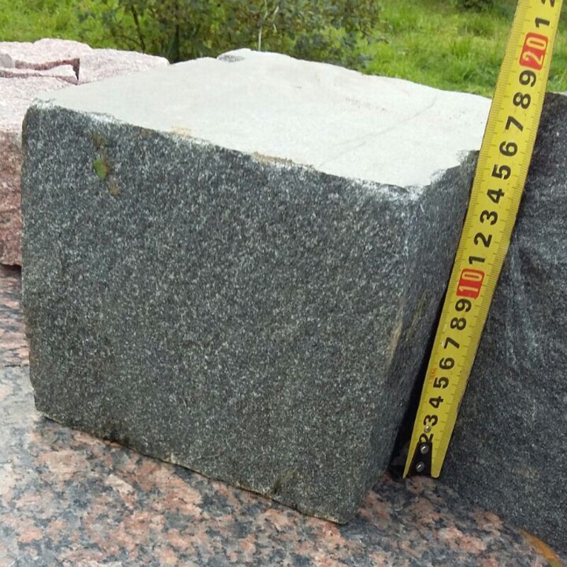 Гранитная брусчатка Габбро 200*200*100 колотая, м2