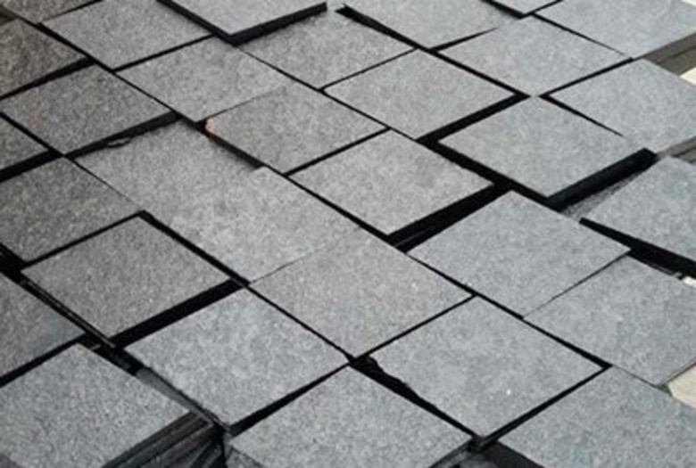basalt-Paver-6x6-top-flamed-sides-cut