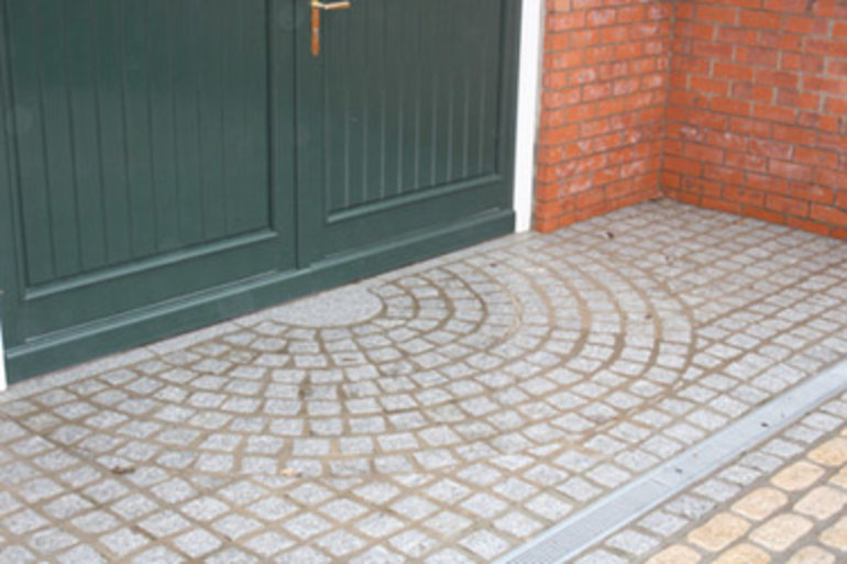 Granite-paving-Granite-Cobble-Grey1