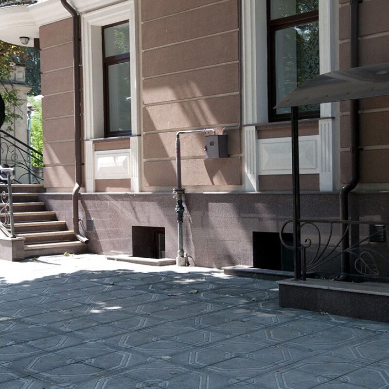 Гранитная плитка Imperial Red 600*300*18, м2