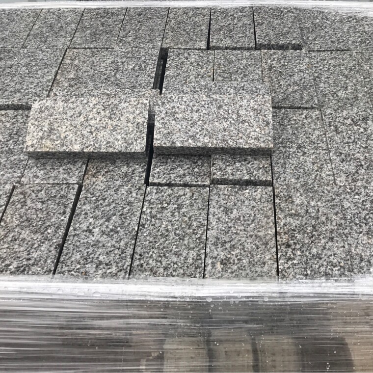 Гранит Камбулатовский брусчатка 200*100*30 м2