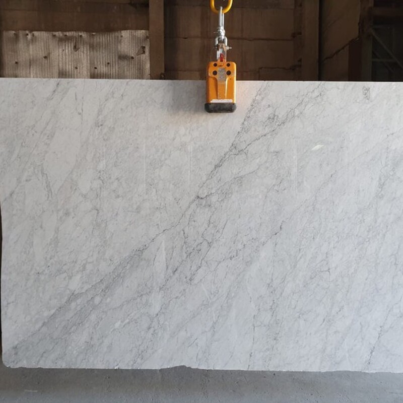 Слэб мраморный Bianco Carrara C (Бьянка Каррара С) 20 мм (Италия)