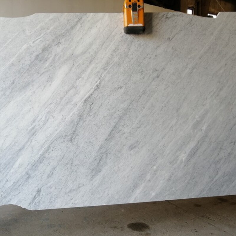 Слэб мраморный Bianco Carrara C (Бьянка Каррара С) 20 мм (Италия)