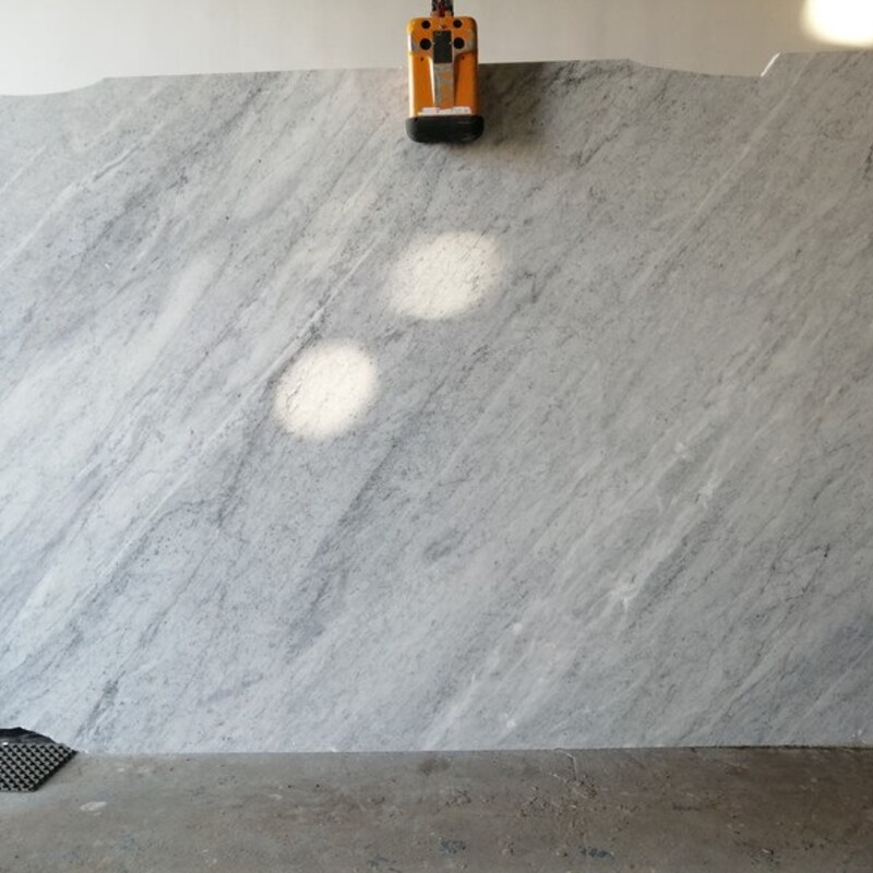 Слэб мраморный Bianco Carrara C (Бьянка Каррара С) 20 мм (Италия)