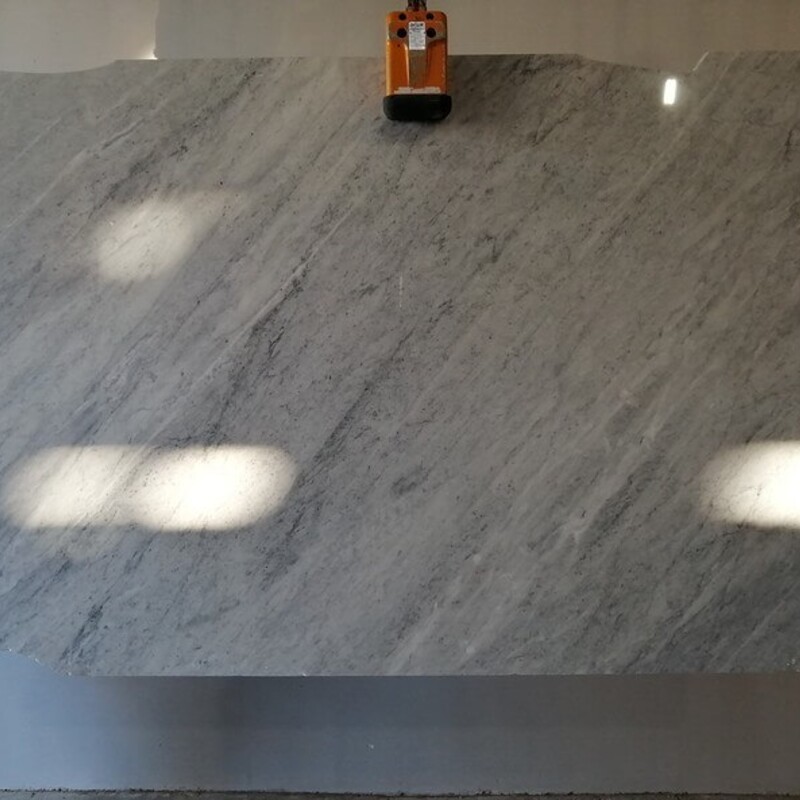 Слэб мраморный Bianco Carrara C (Бьянка Каррара С) 20 мм (Италия)