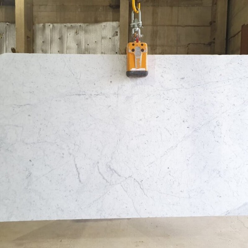 Слэб мраморный Bianco Carrara C (Бьянка Каррара С) 30 мм (Италия)