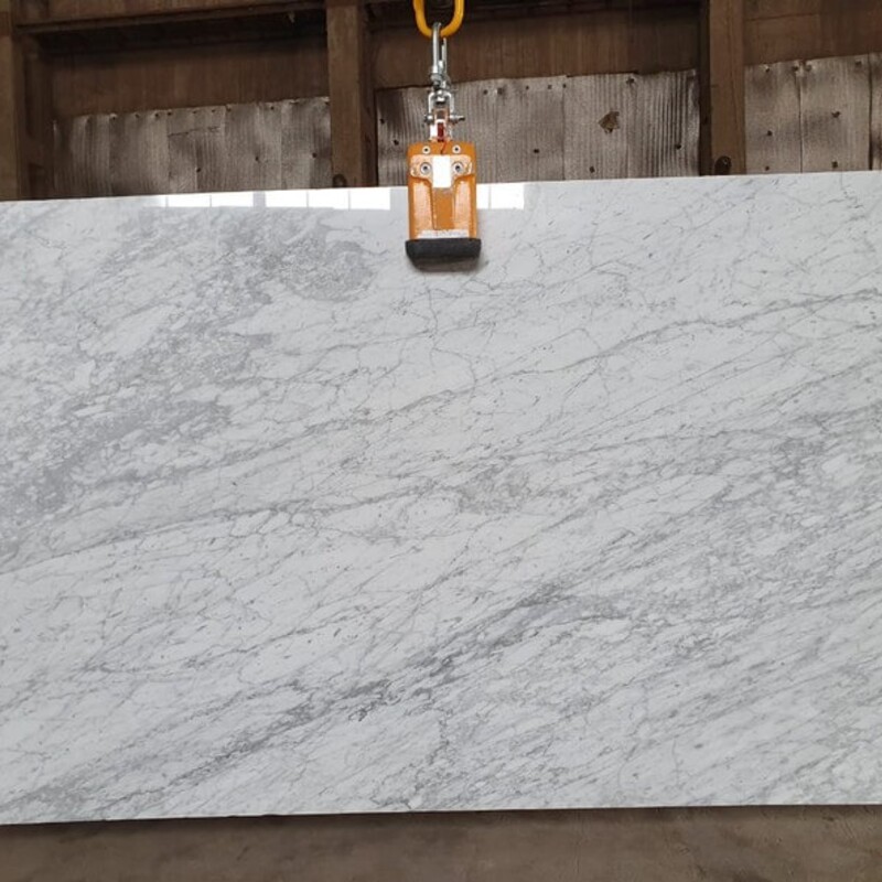 Слэб мраморный Bianco Carrara C (Бьянка Каррара С) 30 мм (Италия)