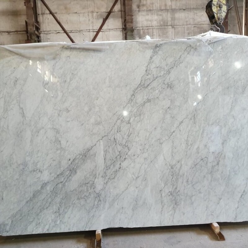 Слэб мраморный Bianco Carrara C (Бьянка Каррара С) 30 мм (Италия)