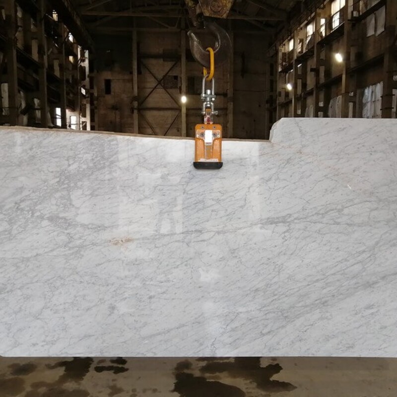 Слэб мраморный Bianco Carrara C (Бьянка Каррара С) 30 мм (Италия)
