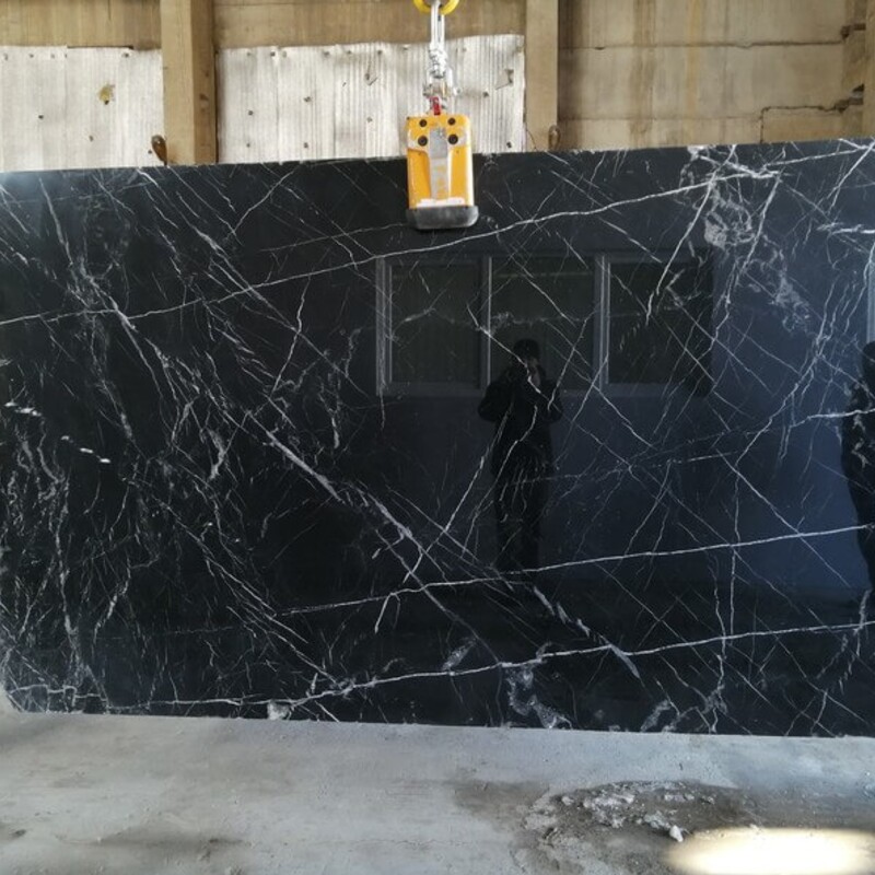 Слэб мраморный Negro Marquina (Неро Марквина) 30 мм (Испания)