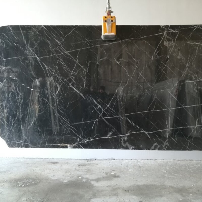 Слэб мраморный Negro Marquina (Неро Марквина) 30 мм (Испания)