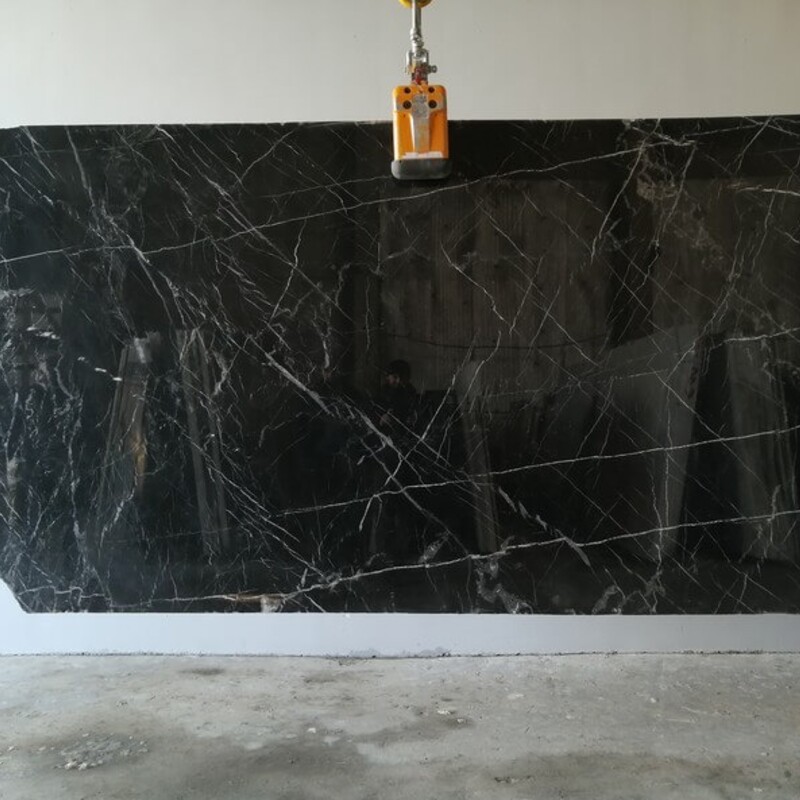 Слэб мраморный Negro Marquina (Неро Марквина) 30 мм (Испания)