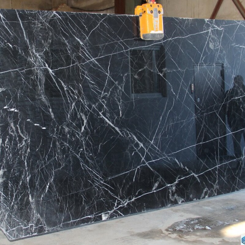Слэб мраморный Negro Marquina (Неро Марквина) 30 мм (Испания)