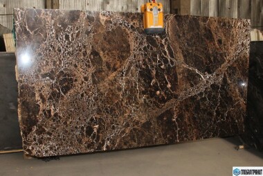 emperador-dark-gold-mramor-3.jpg